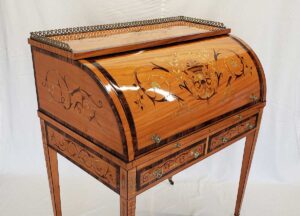 Restoration of a 19th century cylinder desk, French Polish finish
